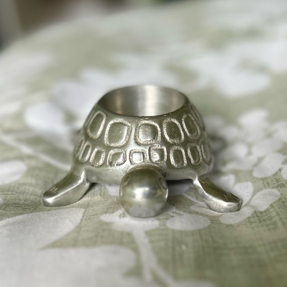 Rustic Metal Nautical Sea Turtle Baby Tea Light Candle Holder Decorative Accent - Picture 6 of 10